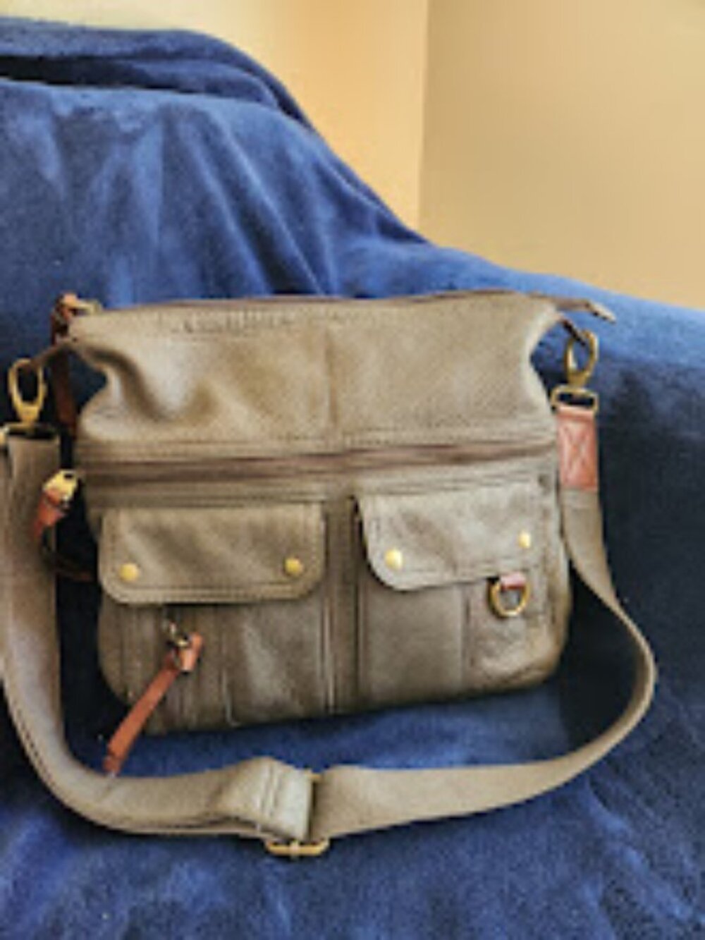 gray fossil bag